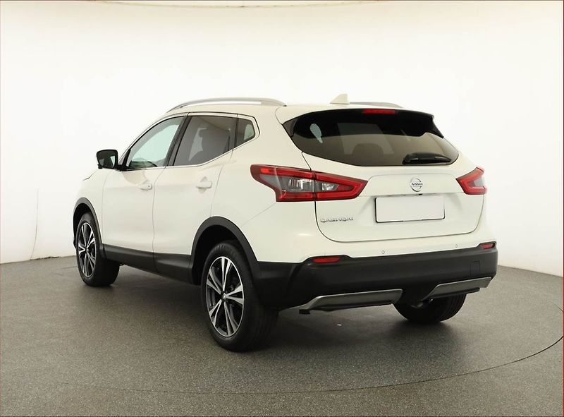 Nissan Qashqai (2018) 1.6 DIG-T, Navi, Tempomat - fotka 4 z 19
