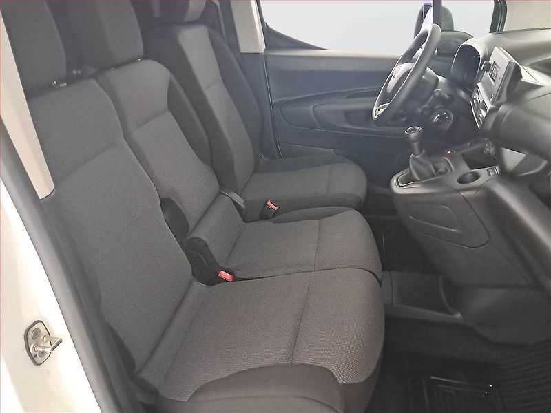 Toyota ProAce City (2021) Maxi 1.5 D4-D, 3Místa, ČR - fotka 7 z 14