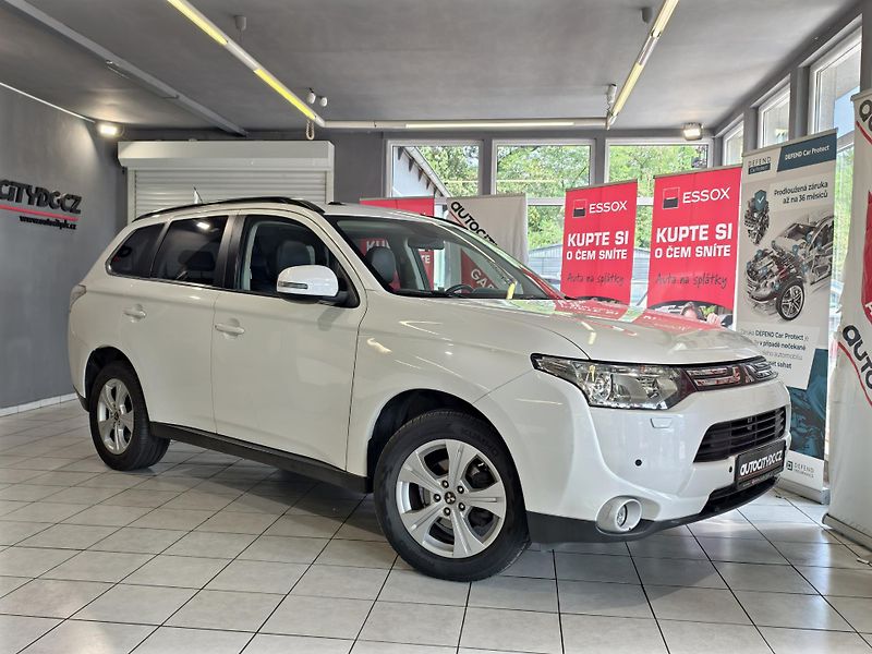 Mitsubishi Outlander 2.2 DI-D 110kW A/T, 7MÍST, 4x4 - fotka 26 z 27
