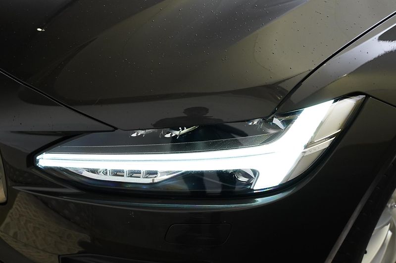 Volvo V90 - fotografie inzerátu