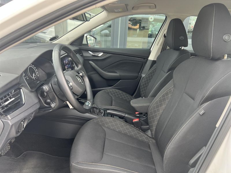 Škoda Kamiq 1.0TSi 81kw KAMERA TAŽNÉ ALU - fotka 9 z 46