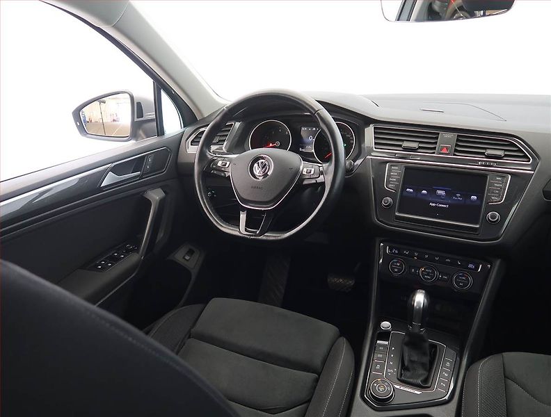 Volkswagen Tiguan (2016) R-Line 2.0 TSI - fotka 7 z 24