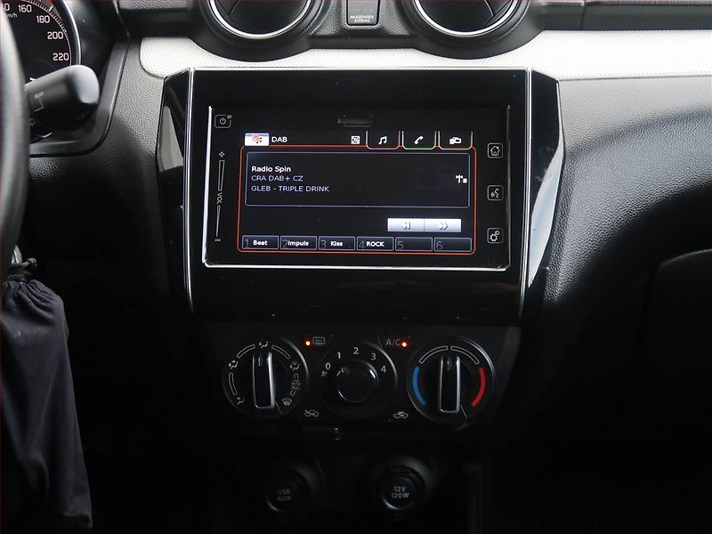 Suzuki Swift (2020) 1.2 SHVS, Serv.kniha - fotka 12 z 18