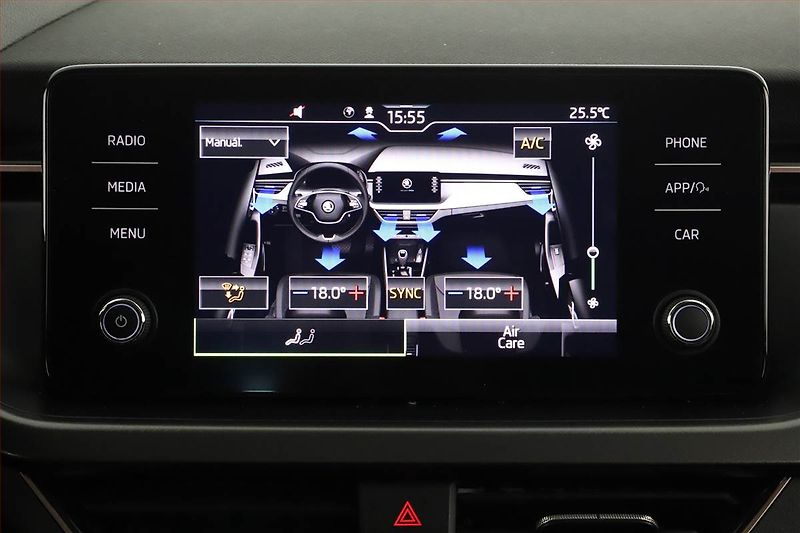 Škoda Scala (2023) Style 1.0 TSI, Automat, ČR - fotka 15 z 19