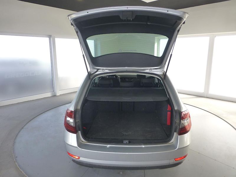 Škoda Octavia (2018) 2,0TDI*VYHŘ.SED**ALU**NAVIGACE - fotka 26 z 27