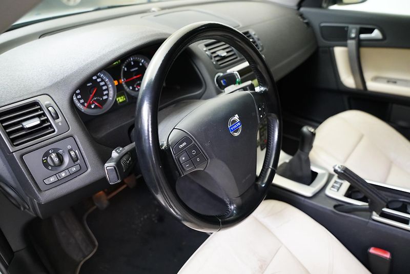 Volvo C70 - fotka 14 z 21