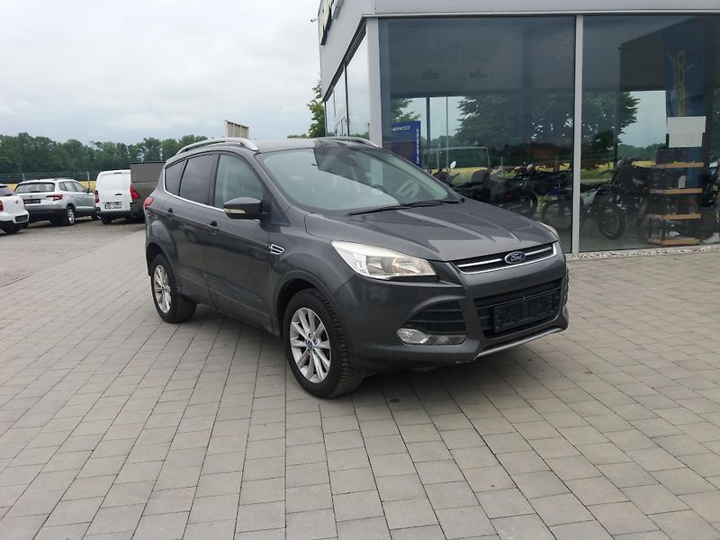 Ford Kuga 2.0TDCi,110kW,TAŽNY,SERV.KNÍŽK - fotka 2 z 18