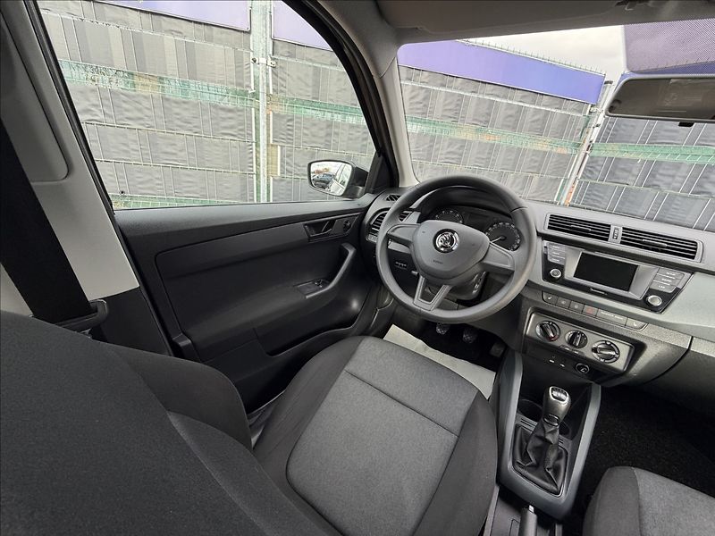 Škoda Fabia III 1.0 TSI Active - fotka 8 z 16