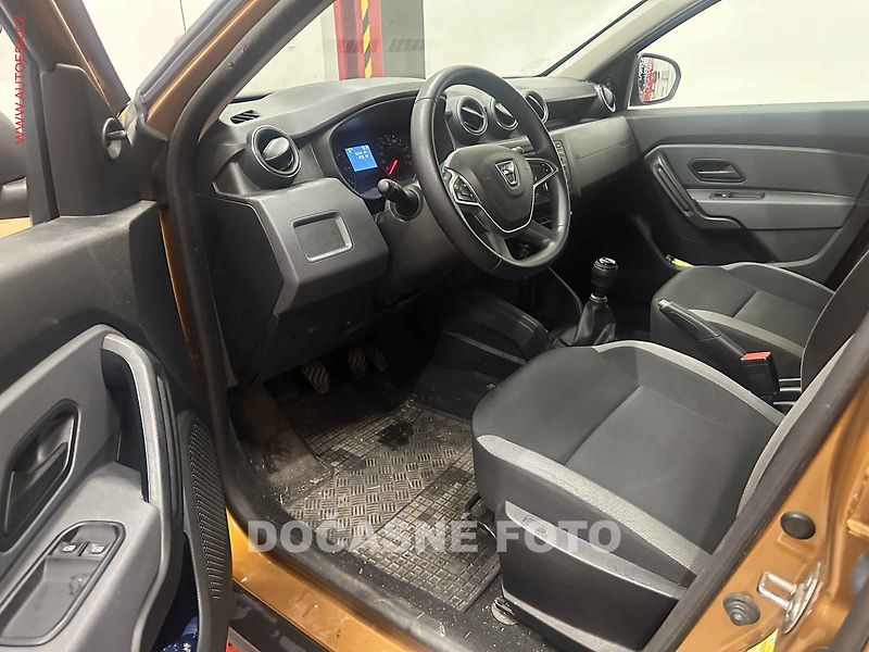 Dacia Duster (2019) 1.6SCE, AC, temp, tažné - fotka 3 z 3