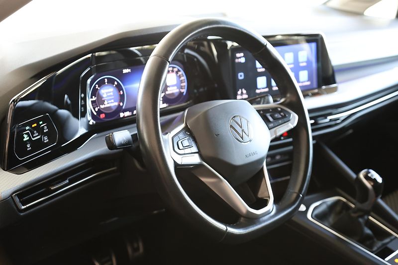 Volkswagen Golf Variant (2023) 2.0TDI LED Navi Tažné Display - fotka 11 z 39