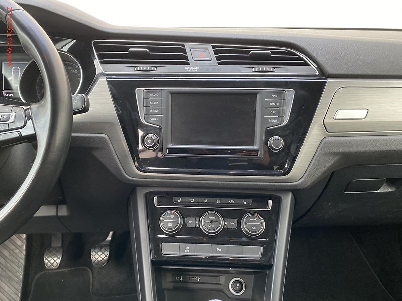 Volkswagen Touran (2017) 1.6 TDi, STK11/27 - fotka 12 z 19