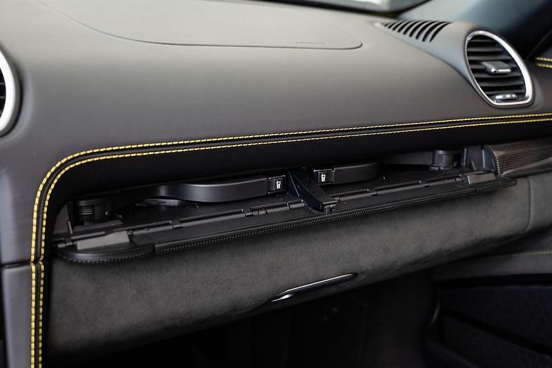Porsche 718 718 Spyder PDK - fotka 16 z 23