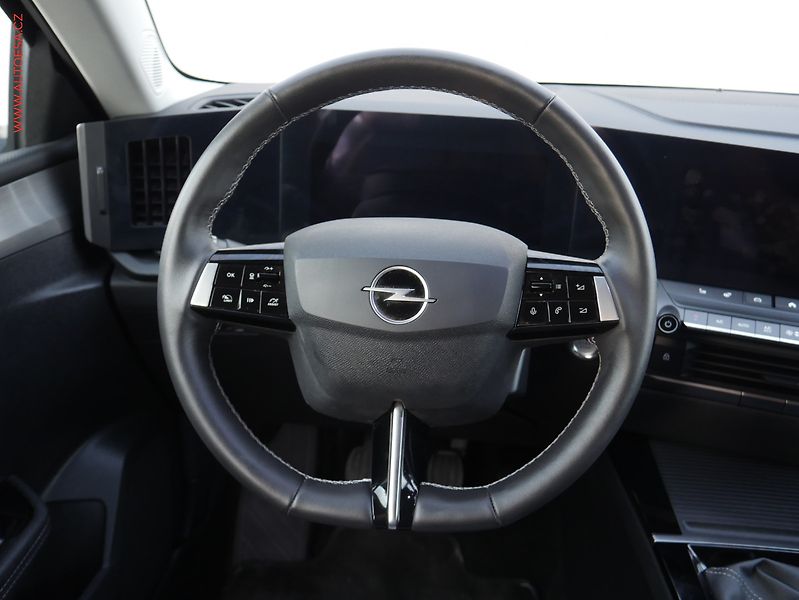 Opel Astra (2023) 1.5 CDTi, Elegance, LED, navi - fotka 14 z 16