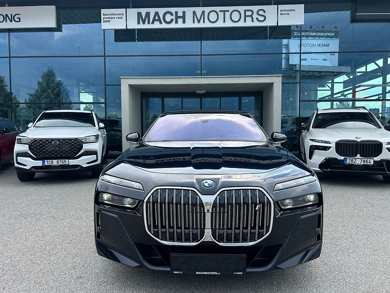 BMW Ostatní i7 xDrive 60 TV TOP 2025 - fotka 3 z 44