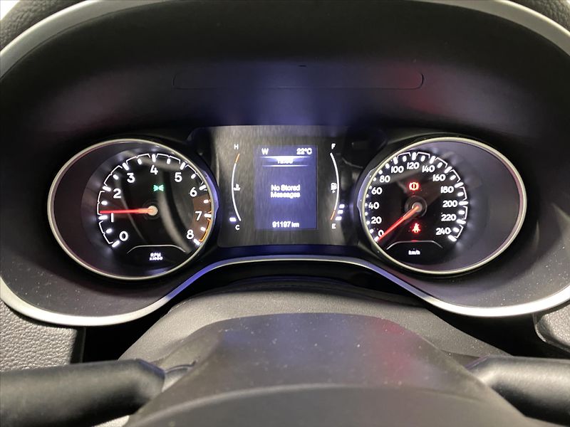 Jeep Compass 1,4 MultiAir 140k  Latitude - fotka 16 z 20