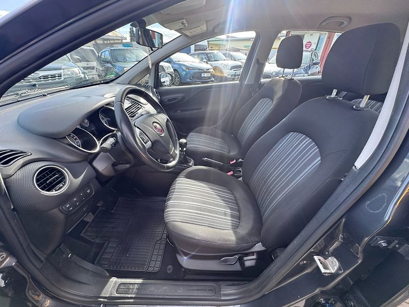 Fiat Punto (2011) 1,2i 51 KW PRVNÍ MAJITEL - fotka 20 z 42