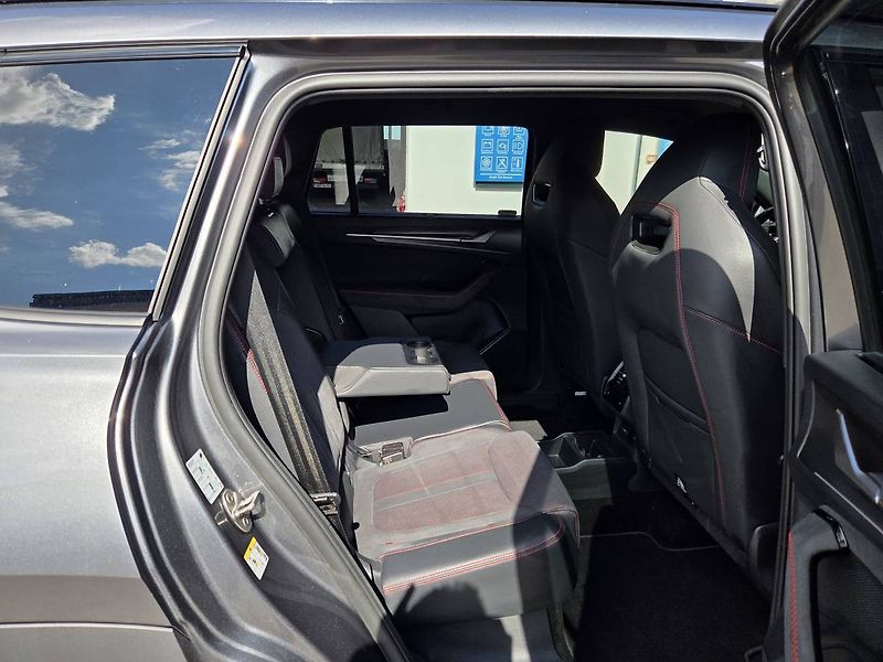 Škoda Kodiaq (2025) 2.0 TSI RS - fotka 42 z 46