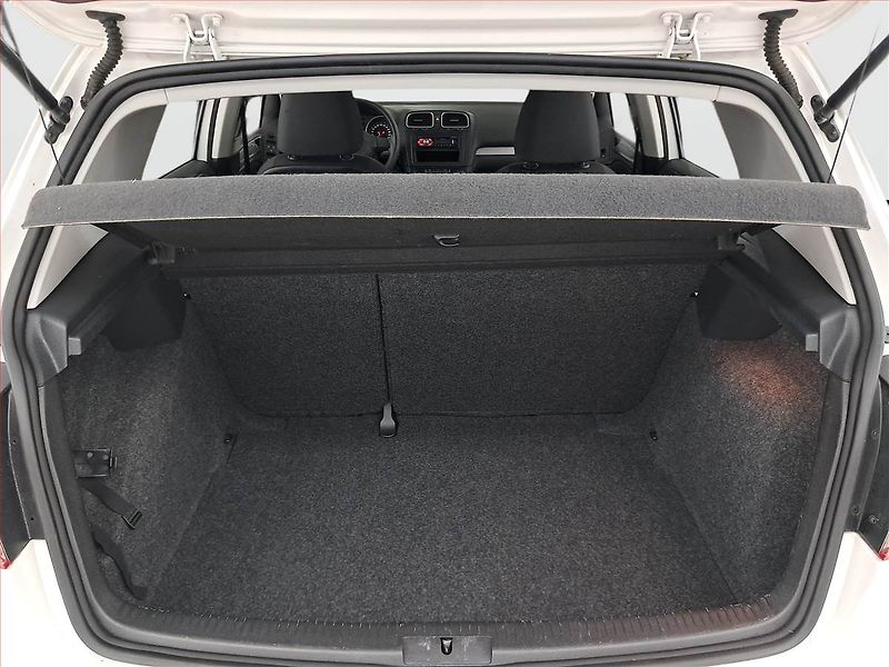 Volkswagen Golf (2012) 1.6 TDI, Tempomat - fotka 13 z 16