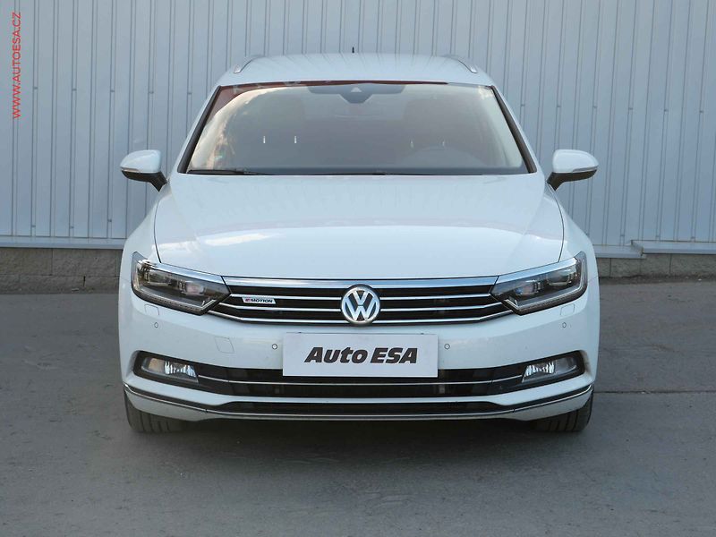 Volkswagen Passat (2018) 2.0TDi 4x4, 1.maj,ČR, DSG - fotka 2 z 23