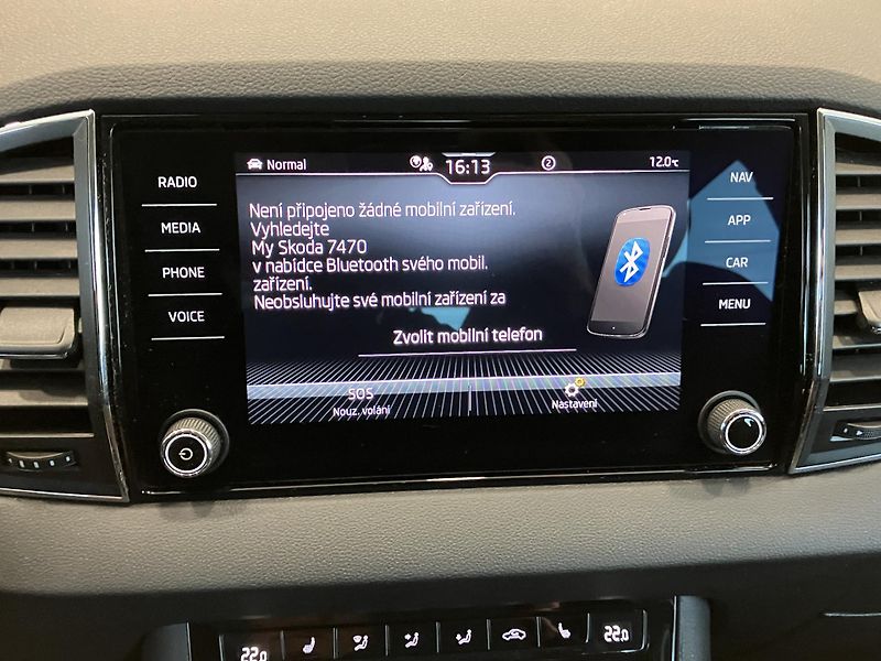 Škoda Karoq 2.0 TDI 85kW Style DSG A7 85kW - fotka 26 z 36