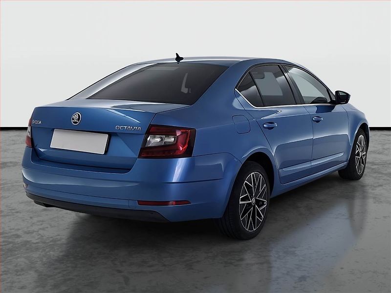 Škoda Octavia (2018) Style 1.4 TSI, Navi, Bi-Xenony - fotka 5 z 17