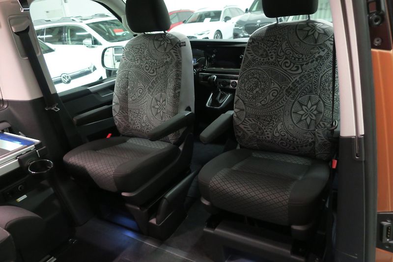 Volkswagen California (2023) 2.0TDI 110 kW Beach Tour LED - fotka 36 z 50