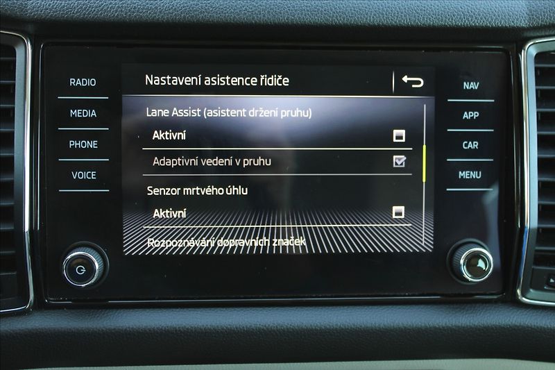 Škoda Kodiaq 2,0 TDI  7.MÍST,A/T,4x4,STYLE - fotka 14 z 45