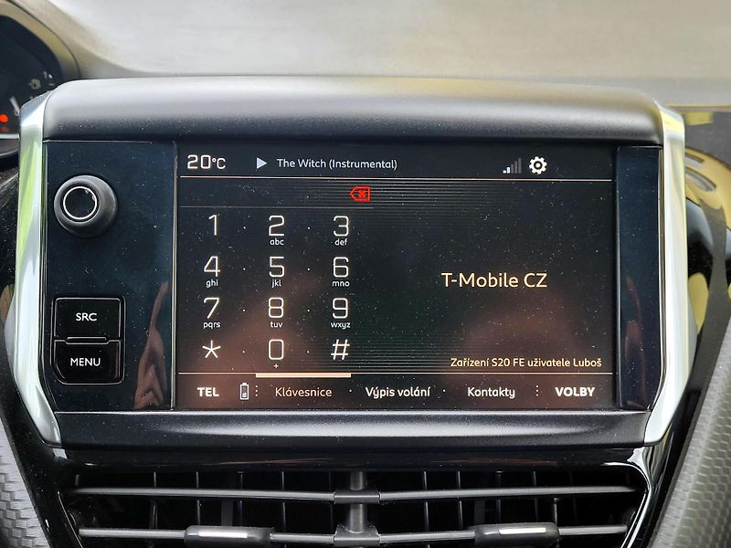 Peugeot 2008 1,2 MÁLO NAJETO*CZ,SERVIS - fotka 29 z 39