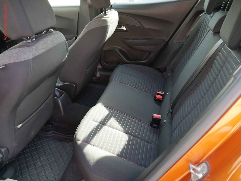 Peugeot 2008 (2020) 1.2PT, ČR, AC, TZ, LED - fotka 10 z 16