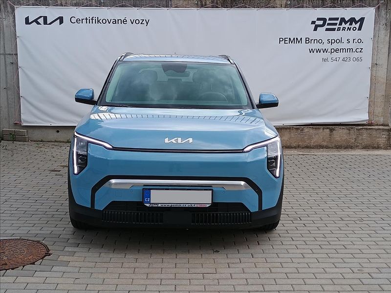 Kia EV3 0,0 4x2 EARTH  PŘEDVÁDĚCÍ - fotka 3 z 8