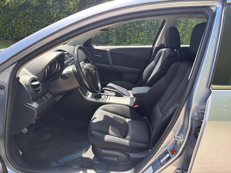 Mazda 6 2.0 Active - fotka 18 z 30