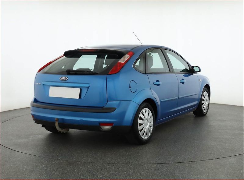 Ford Focus (2007) 1.6 16V, nová STK, Tažné - fotka 5 z 15