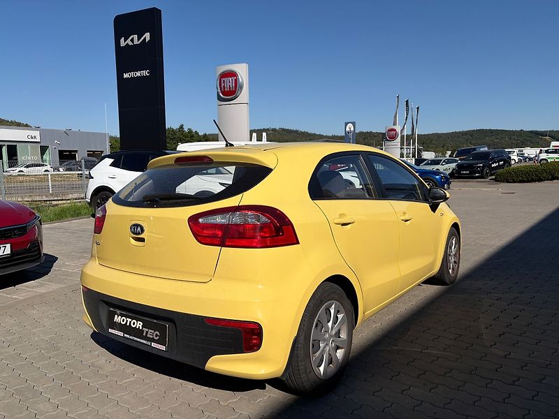 Kia Rio 1.25 CVVT 61kW Comfort - fotka 3 z 9