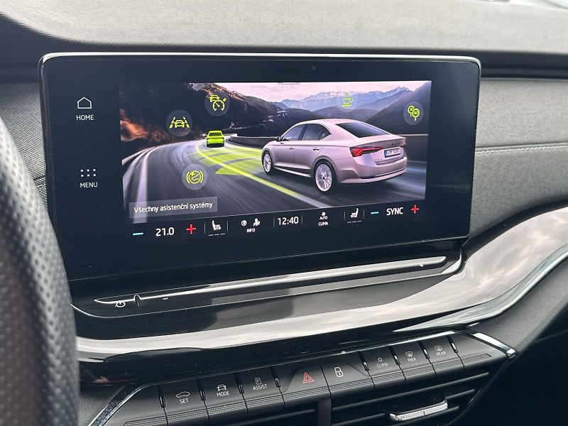 Škoda Octavia (2023) 1.5 TSI M-HEV DSG Sportline - fotka 22 z 35