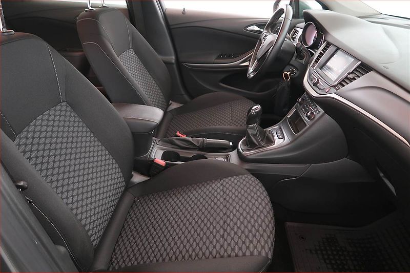 Opel Astra (2018) 1.6 CDTI, Serv.kniha, Tempomat - fotka 9 z 18
