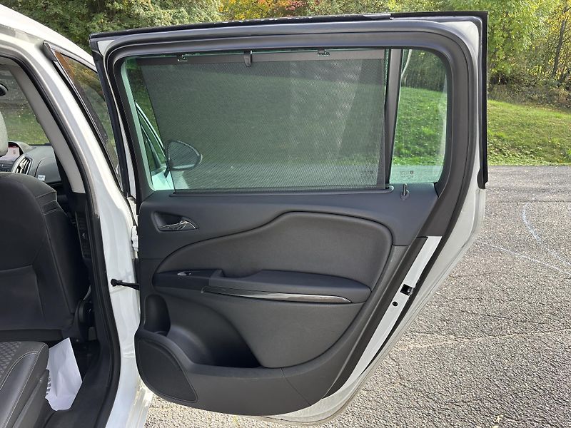 Opel Zafira (2016) 1.4 Turbo 103kw Serviska ČR - fotka 21 z 32