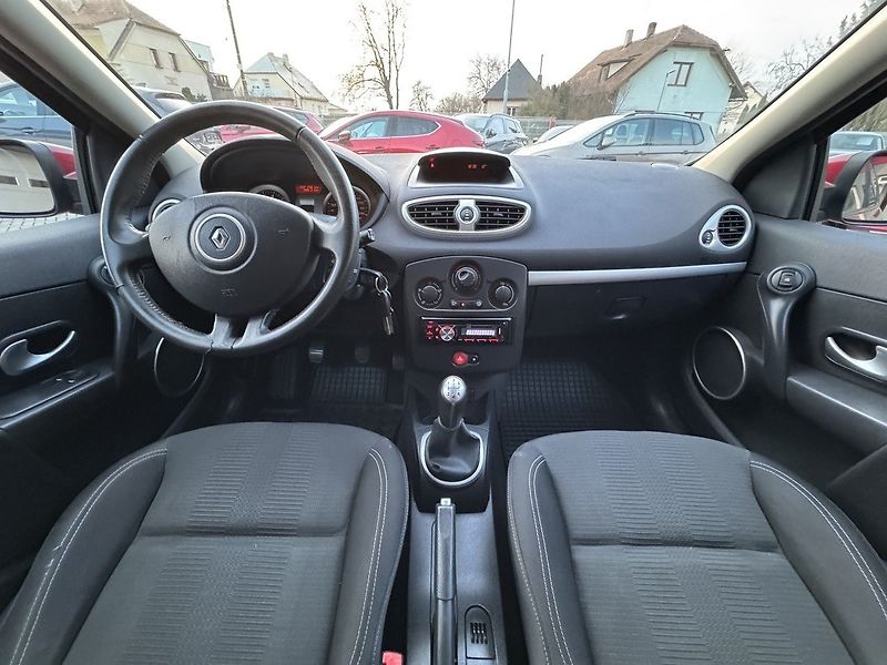 Renault Clio (2009) 1.2i 55kW Klima Výhřev Sedadel - fotka 6 z 46