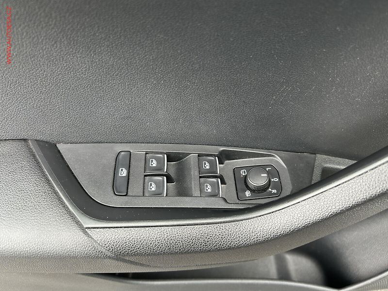 Škoda Karoq (2018) 1.5 TSI, LED, navi - fotka 11 z 19