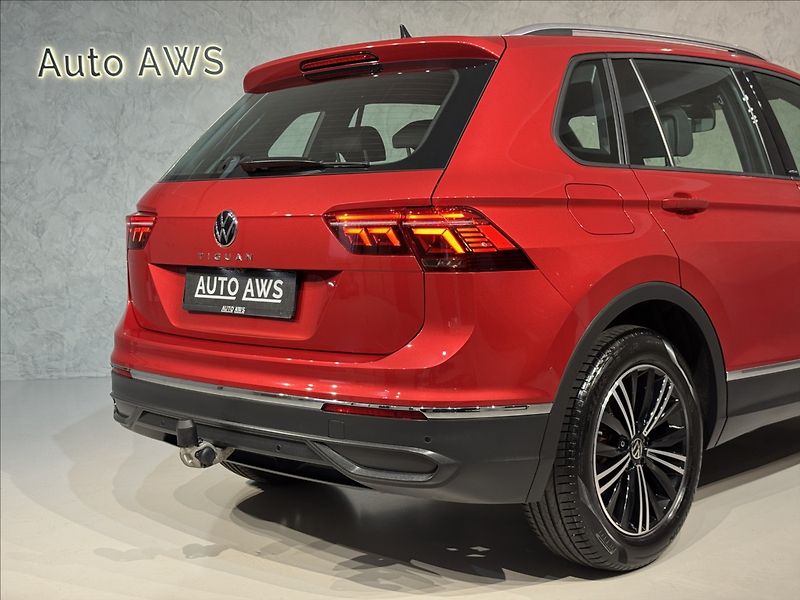 Volkswagen Tiguan 2,0 TDi  DSG Active LED Assist - fotka 10 z 49