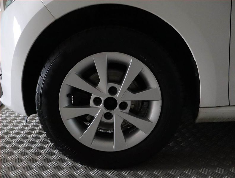 Škoda Citigo (2015) Ambition 1.0 MPI, ČR,1.maj - fotka 15 z 17