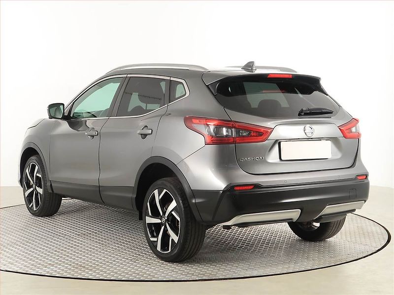 Nissan Qashqai (2020) 1.7 dCi, Kůže, Navi, Tempomat - fotka 4 z 17