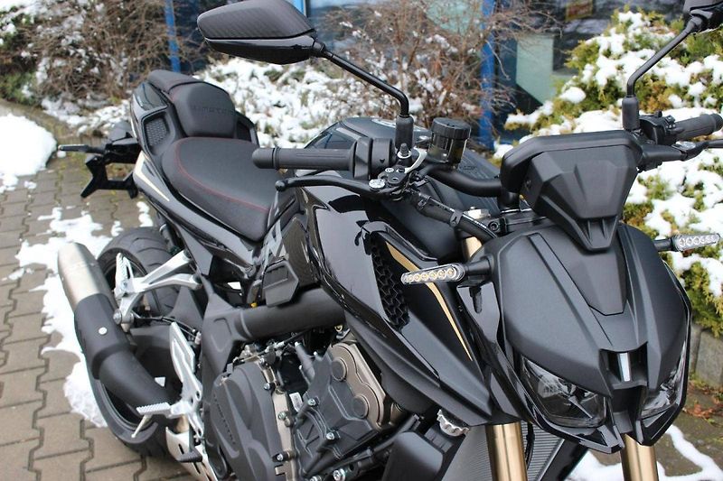 QJ Motor (2026) SRK 800 NOVINKA  2026   možnos - fotka 2 z 11