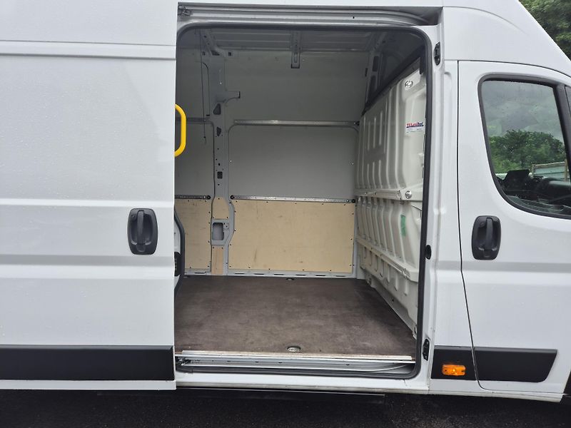 Opel Movano L4H3 ELEKTRO 205kw 110Kwh - fotka 14 z 41