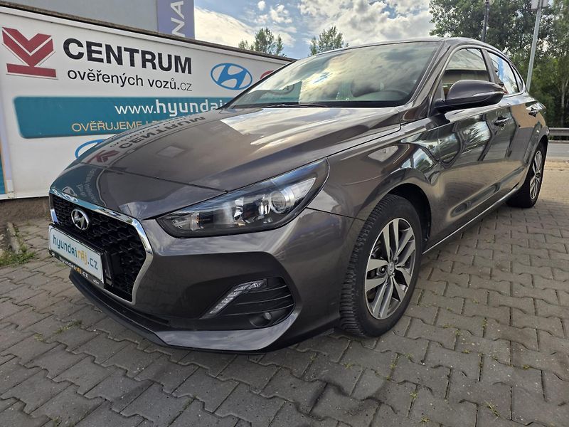 Hyundai i30 1.0-FASTBACKinfo viz. poznámka - fotka 7 z 21