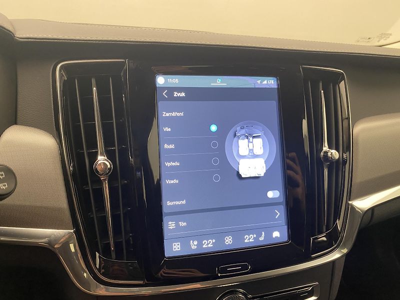 Volvo V90 T6 AWD RECHARGE BRIGHT PLUS - fotka 47 z 58