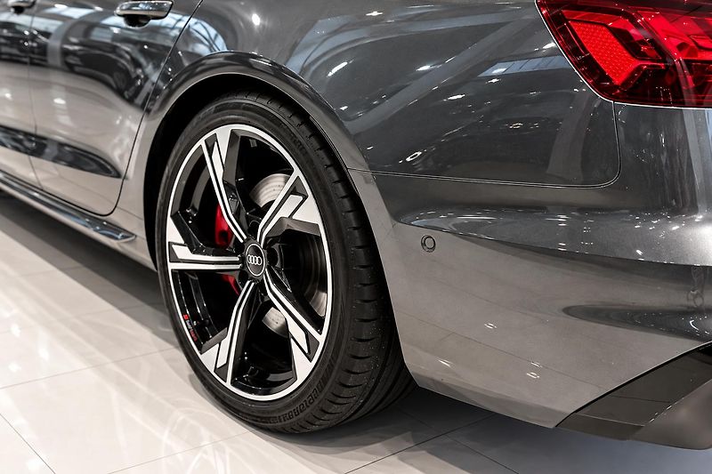 Audi S4 (2023) - fotka 36 z 41