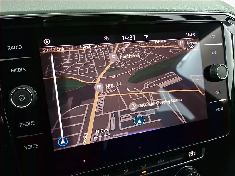 Volkswagen Passat (2019) 1.6 TDI, Automat, Navi - fotka 15 z 21