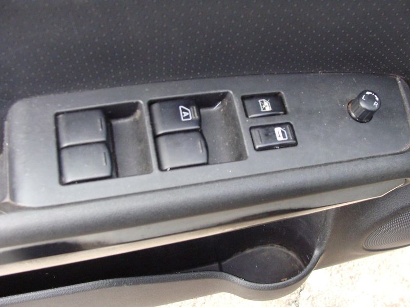 Nissan X-Trail 2.0 DCi 4x4 - fotka 9 z 26
