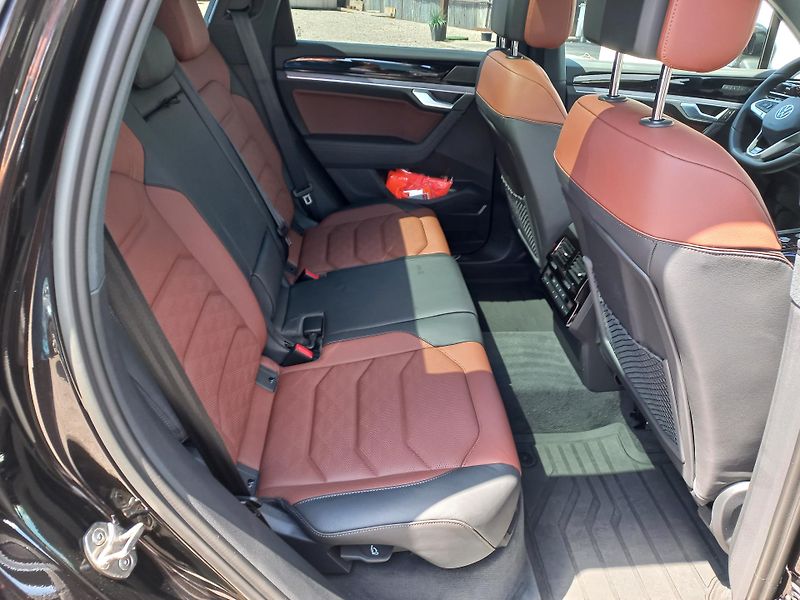 Volkswagen Touareg (2026) 3.0TDi 210kW Final ed. ČR DPH - fotka 13 z 28