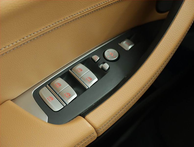 BMW iX3 (2021) Impressive 80 kWh, SoH 95% - fotka 17 z 21